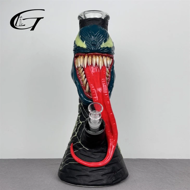 Painted Glass Bong (2)